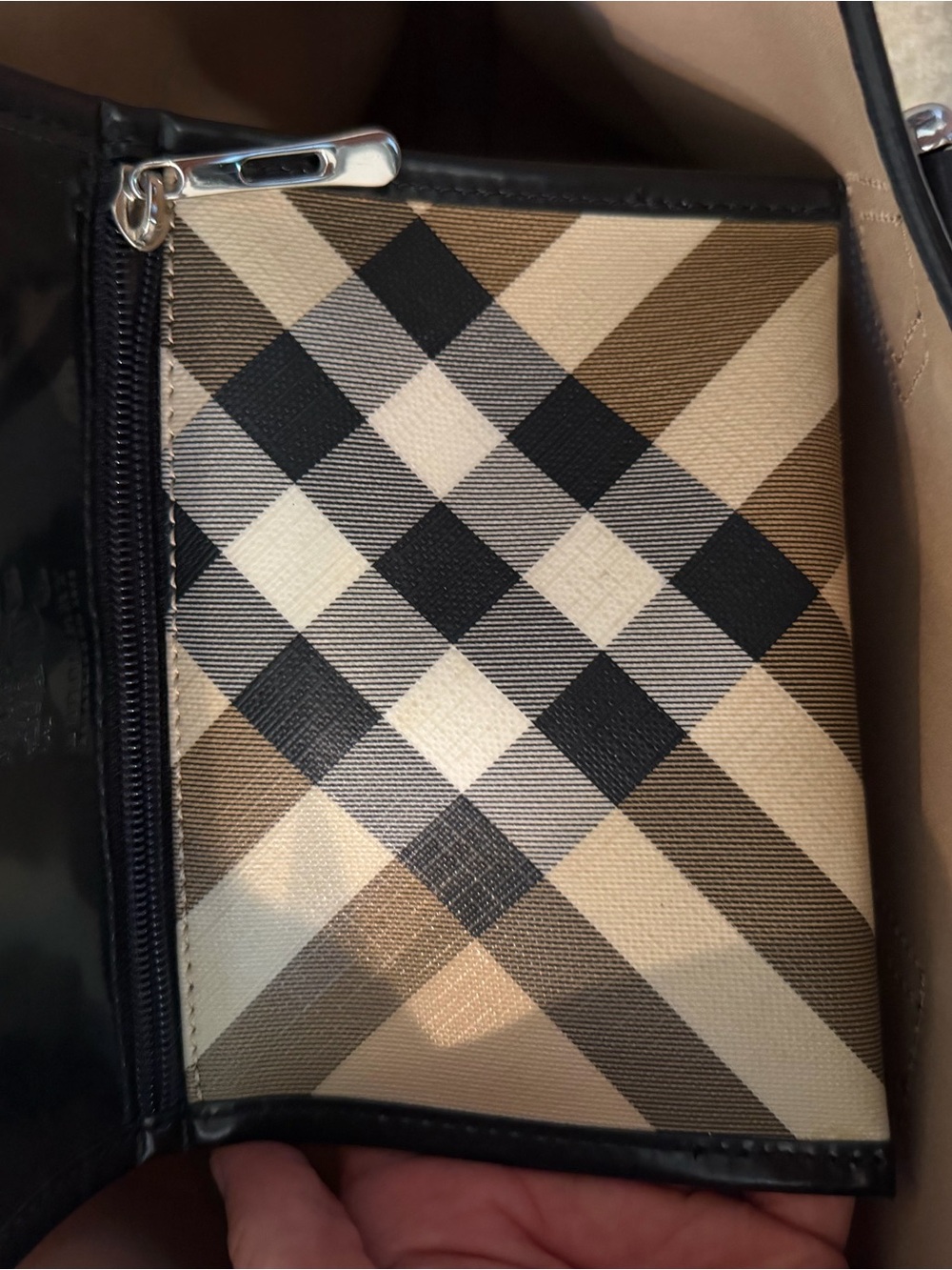 Burberry Supernova Check Small Nickie Tote Black - Picture 6 of 6